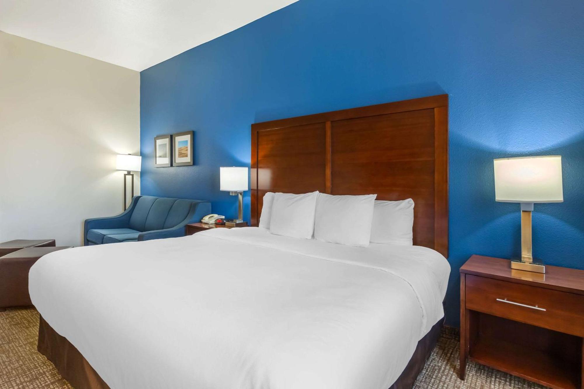 Comfort Inn And Suites Yuma I-8 Exterior photo